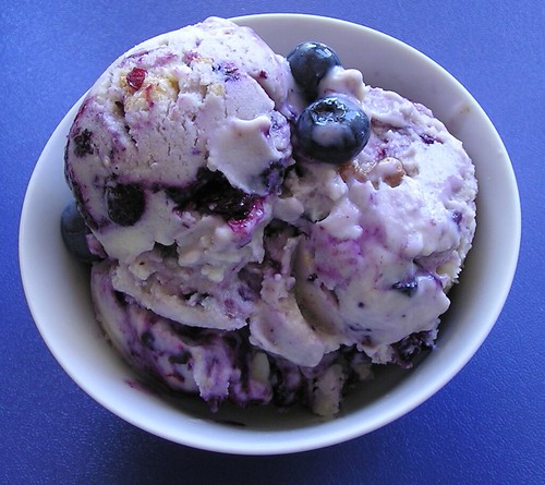 Blueberry Crumble Fromage Frais Ice Cream