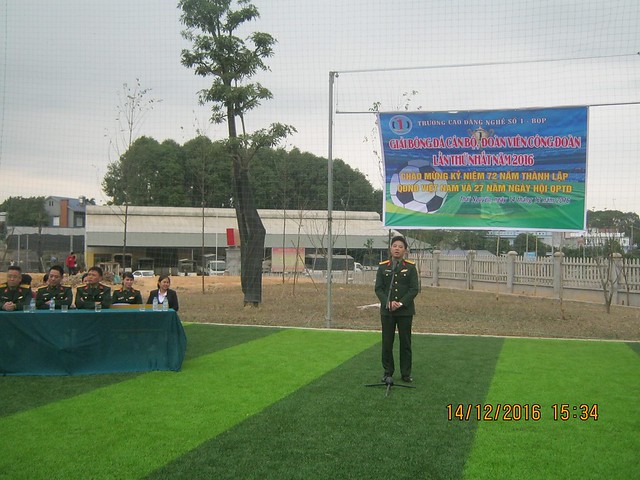 Thượng tá Dương Nam Dũng – Bí thư Đảng ủy, Phó Hiệu trưởng phát biểu khai mạc