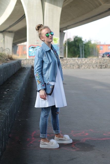 blue-leather-jacket-whole-outfit-wiebkembg