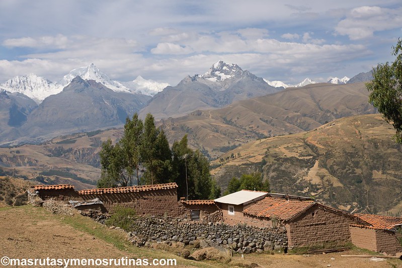 Huaraz. Laguna Wilcacocha. La vida andina en las montañas - Por el norte de PERÚ. De los glaciares a la selva (26)
