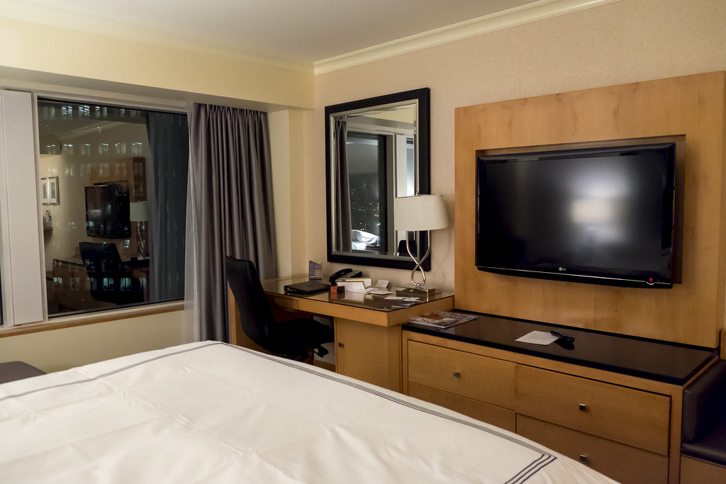 Nosh and Nibble - Pan Pacific Vancouver - Hotel Review #hotel #travel
