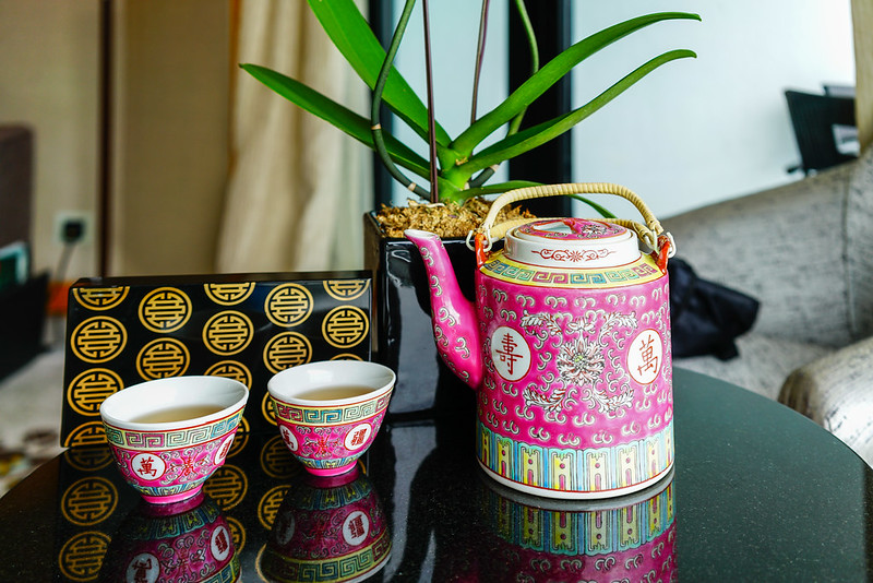 welcome teapot - mandarin oriental singapore