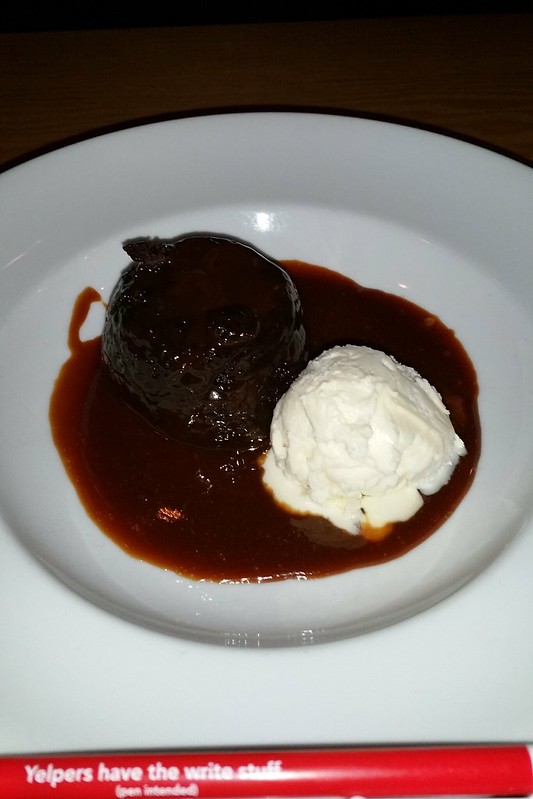 2016-Dec-7 Bogart's Bar and Restaurant - sticky toffee pudding