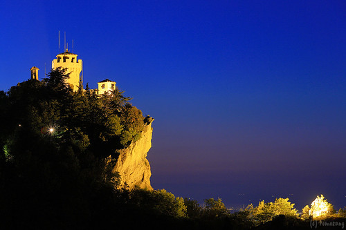 Rocca Cesta at night