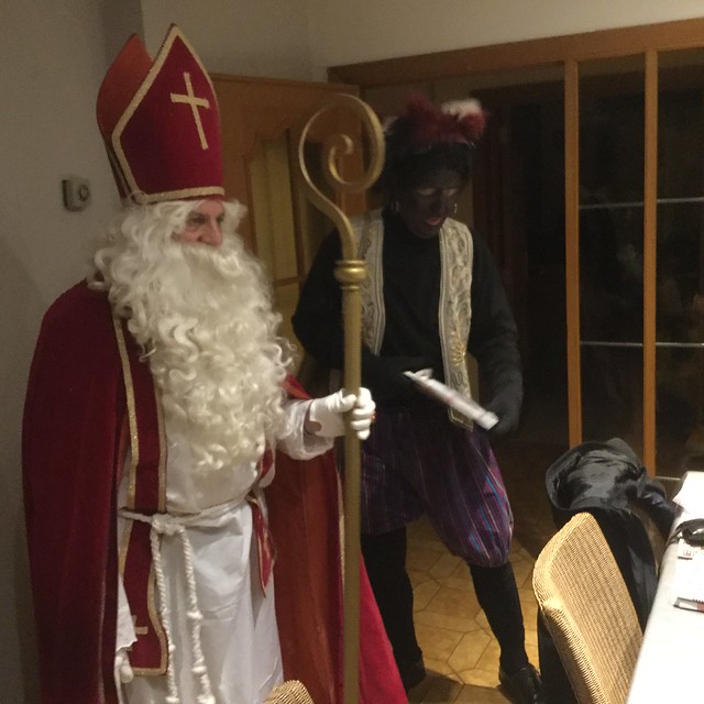 Foto's 2016-12-02 - De Sint en Zwarte Piet op bezoek 