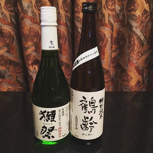 お正月用に買った。どちらも限定品らしい #獺祭 #無濾過 #鶴齢 #五百万石 #日本酒 #大吟醸 #特別純米