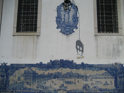 Detalles de una fachada en Lisboa. ViajerosAlBlog.com.