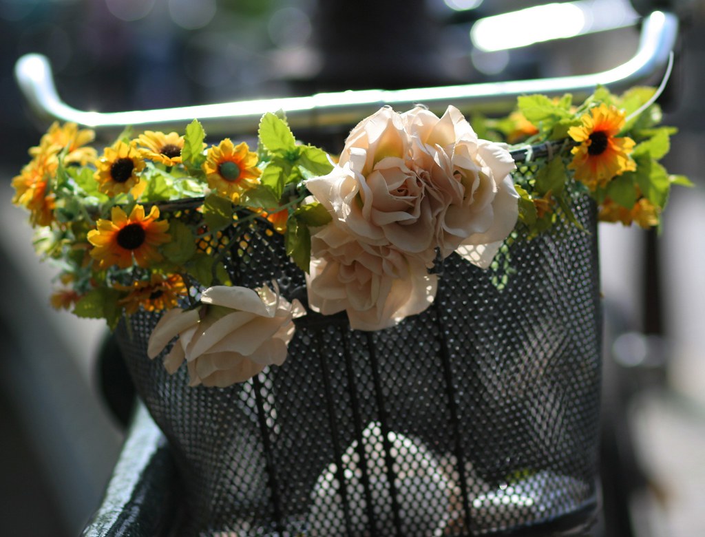 DIY - Flower Basket for your Bike