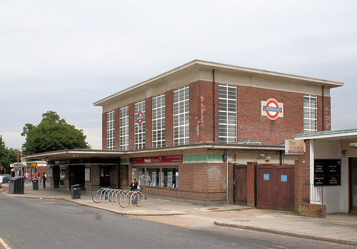 Oakwood Underground station