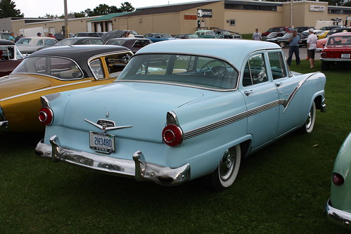 1956 Ford Fairlane 4 door Town Sedan | Richard Spiegelman | Flickr