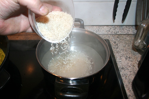38 - Reis kochen / Cook rice