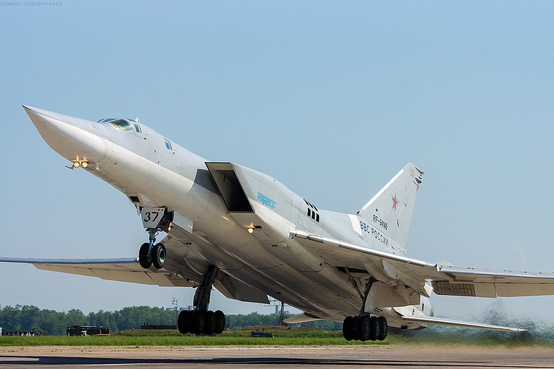 Tu-22M3 "Backfire".