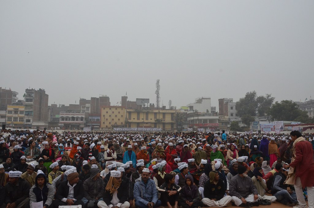 Crowd at AAP rally Varanasi - Dec 2016