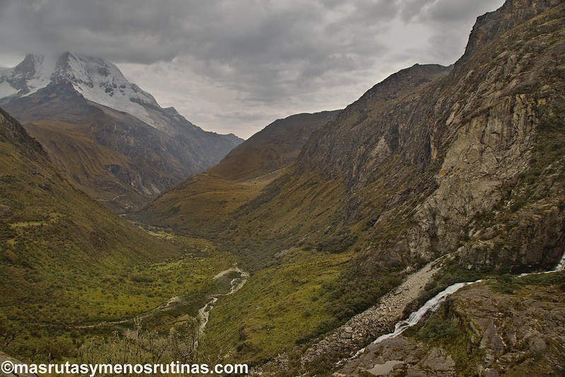 Alcanzando aguas turquesas de la Laguna 69. PN Huascarán - Por el norte de PERÚ. De los glaciares a la selva (21)