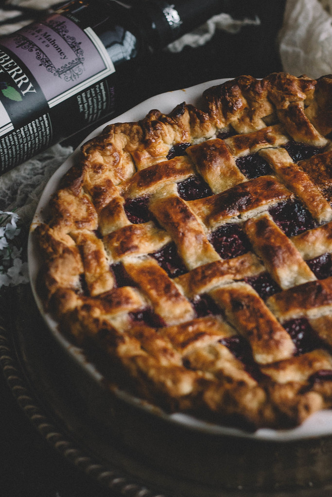 Blackberry, Blueberry & Honey Lattice Pie + A Blackberry Basil Honey Julep | TermiNatetor Kitchen