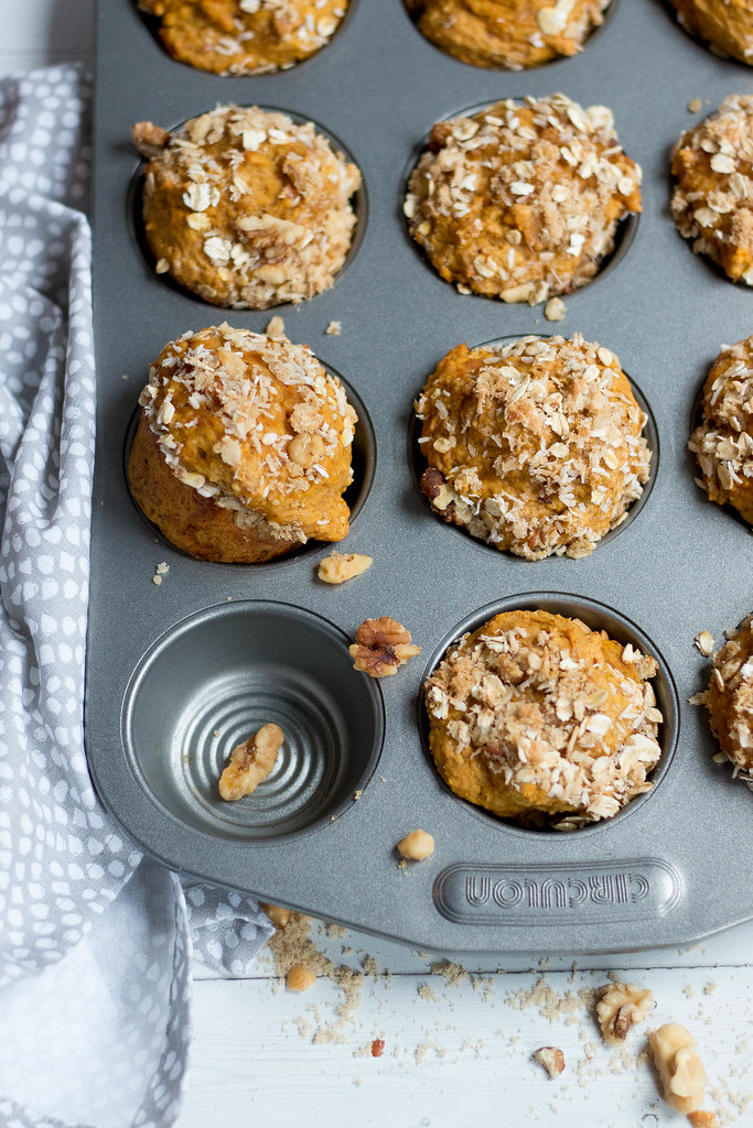 Pumpkin Pie Muffins // Brown Sugar + Walnuts