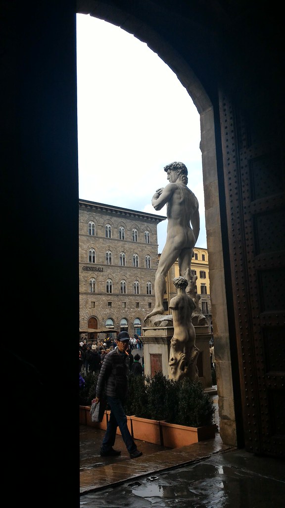 Copia del David di Michelangelo in Piazza Signoria a Firenze