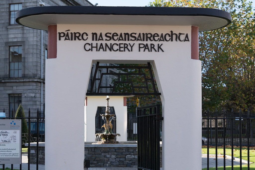 CHANCERY PARK [A NICE LITTLE PUBLIC PARK WITH VERY LIMITED ACCESS]-123015