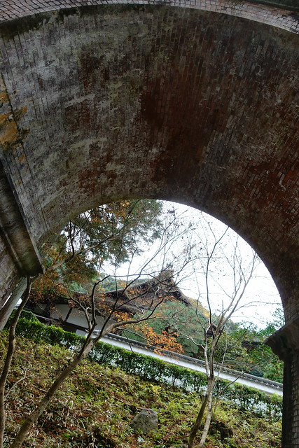 Nanzenji historic water way bridge Suirokaku 02