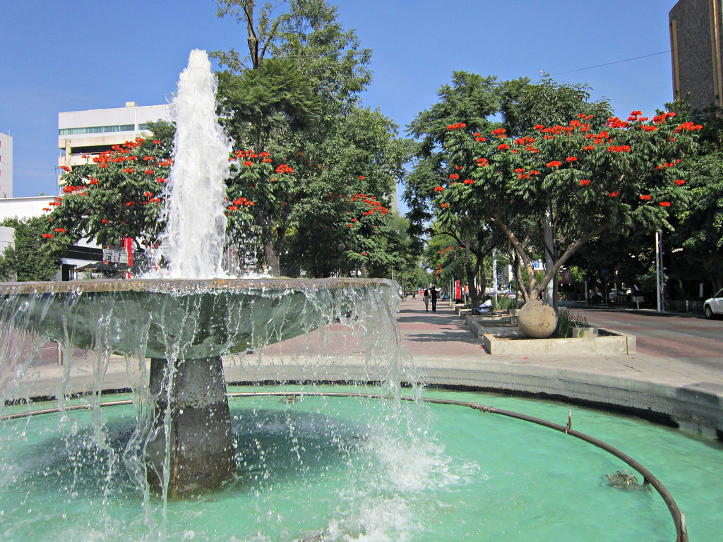Fountain-boulevard
