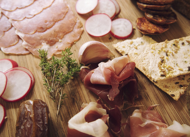 How To Build The Perfect Charcuterie Sharing Platter.