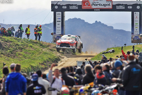 A jump to victory...  Kris Meeke / Paul Nagle - Citroën  DS3 WRC