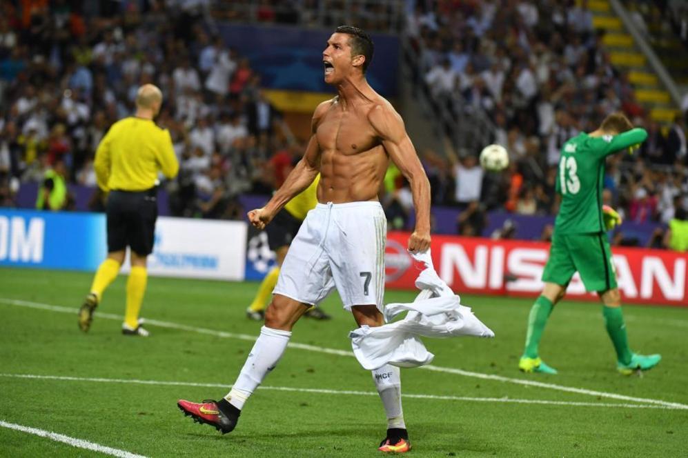160528_ESP_Real_Madrid_v_Atletico_Madrid_1_1POR_Cristiano_Ronaldo_celebrates