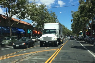 Truck parked in turn lane on Lincoln Avenue in Willow Glen 16 June 2016