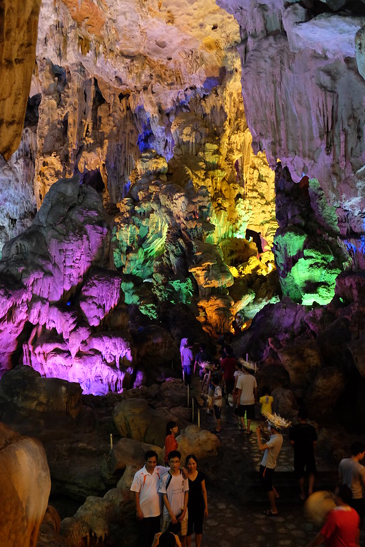 Dao Go Cave - Ha Long Bay