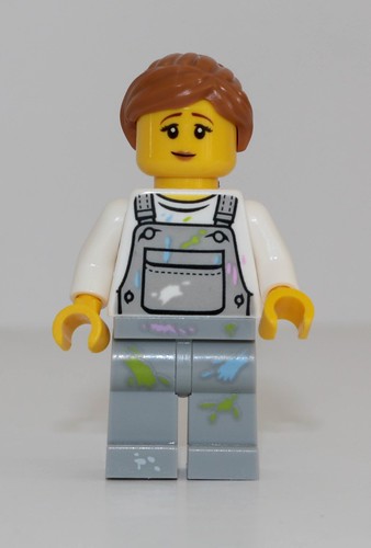NEW LEGO GIRL MINIFIGURE MINIFIG PAINTER FROM 60134,FUN IN THE PARK 