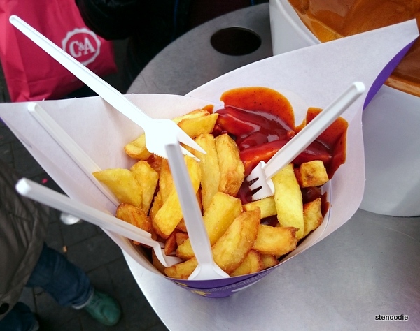 Dutch Fries with Curry