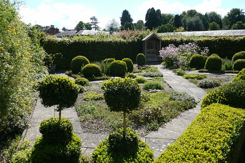 Glansevern Hall Gardens