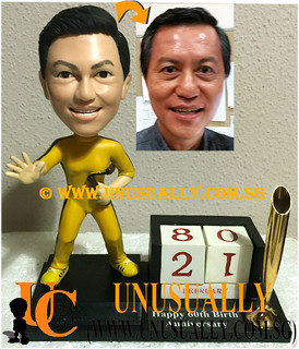 Custom 3D Bruce Lee Figurine On Pen Holder Base - © www.unusually.com.sg