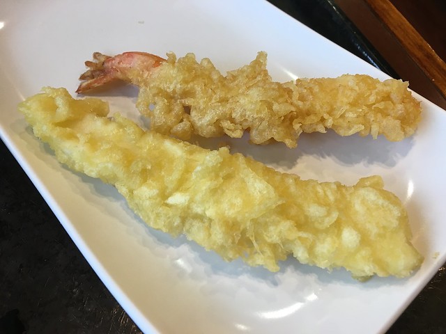 Shrimp and calamari tempura - Marukame Udon