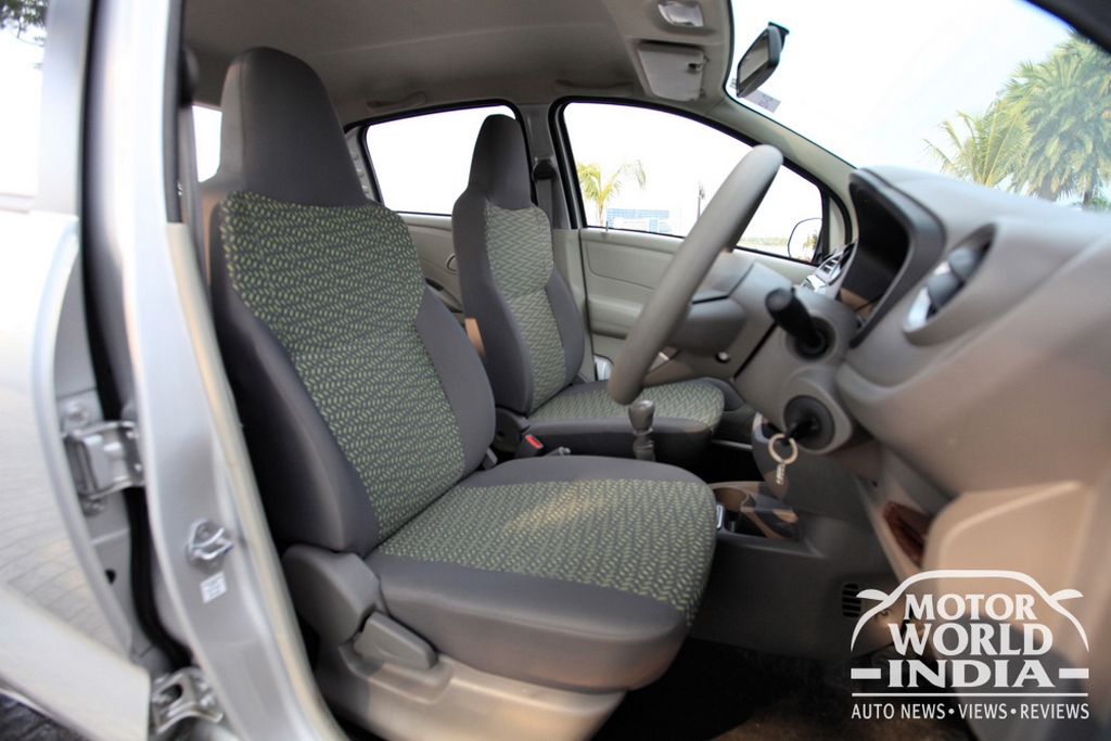 Datsun-Redigo-Interior-Front-Seat (2)