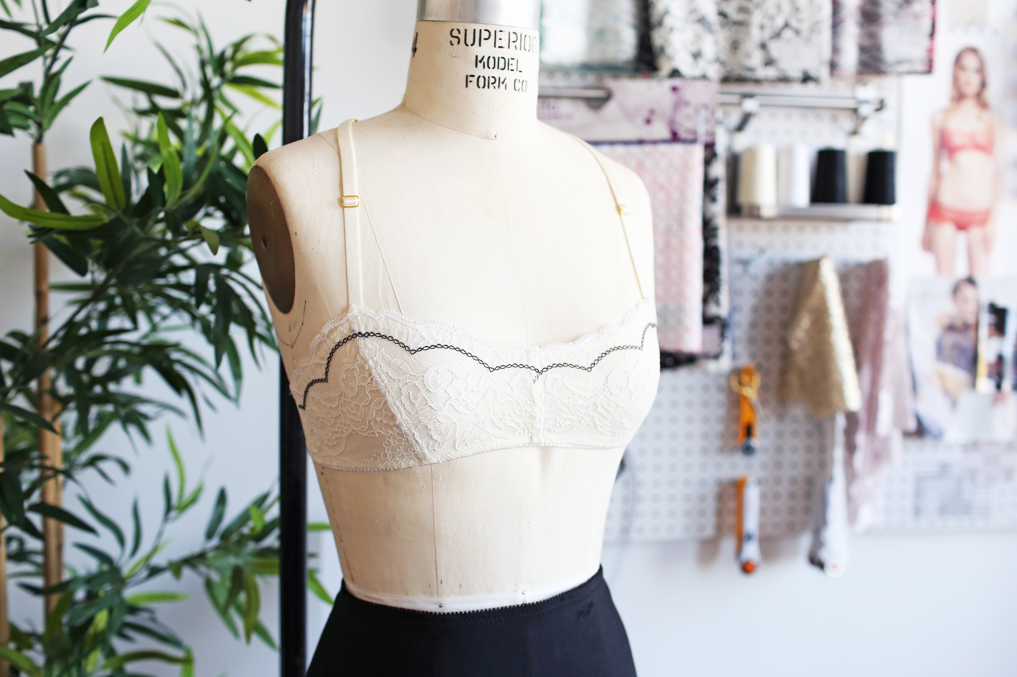 offwhite-balconette bralette tailor made shop bramaking