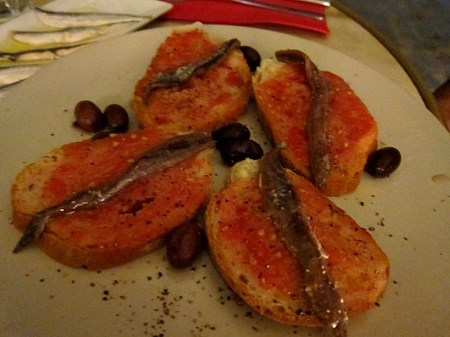 Pa amb Tomàquet with Anchovies