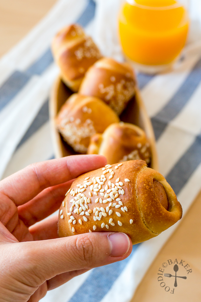 Mini Sausage Bread Rolls (TangZhong Method)