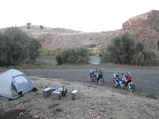 Camping at Priest Hole in the Painted Hills (BLM land)