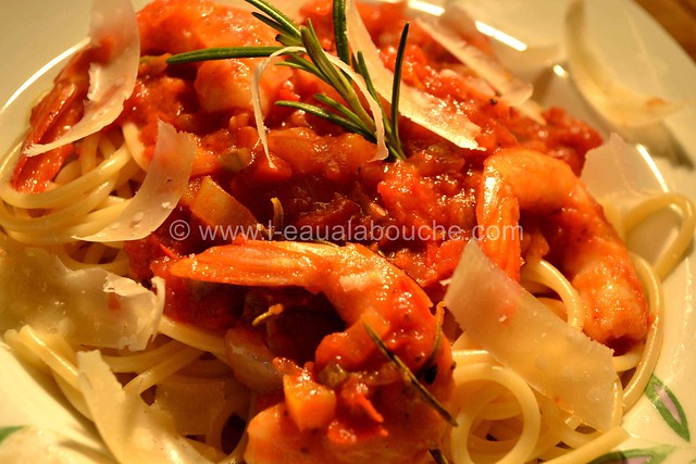 Spaghetti aux Crevettes & aux Trois Poivrons  © Ana Luthi Tous droits réservés 4