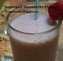 smoothies strawberry pisang