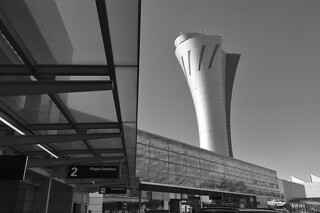 SFO Terminal 2 - New control tower