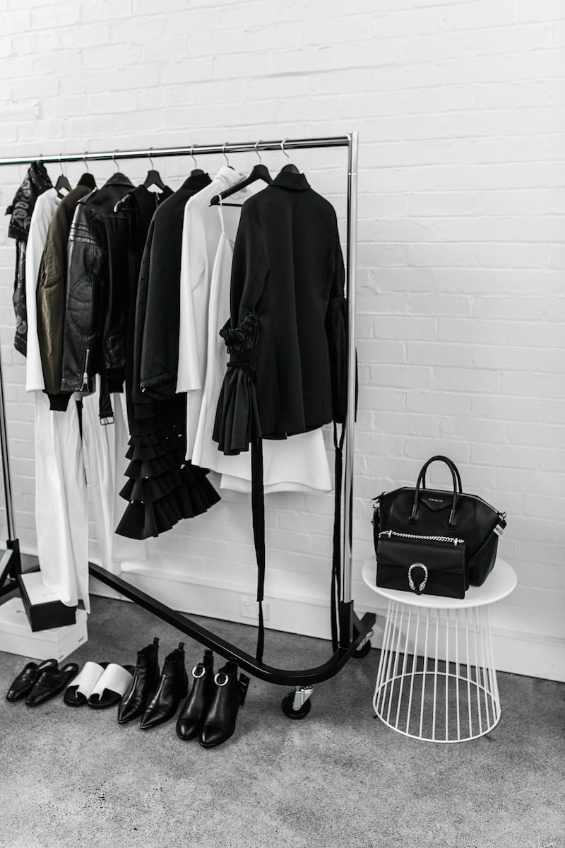 minimal workspace office interiors inspo fashion blogger modern legacy larsson jennings all black style (11 of 20)
