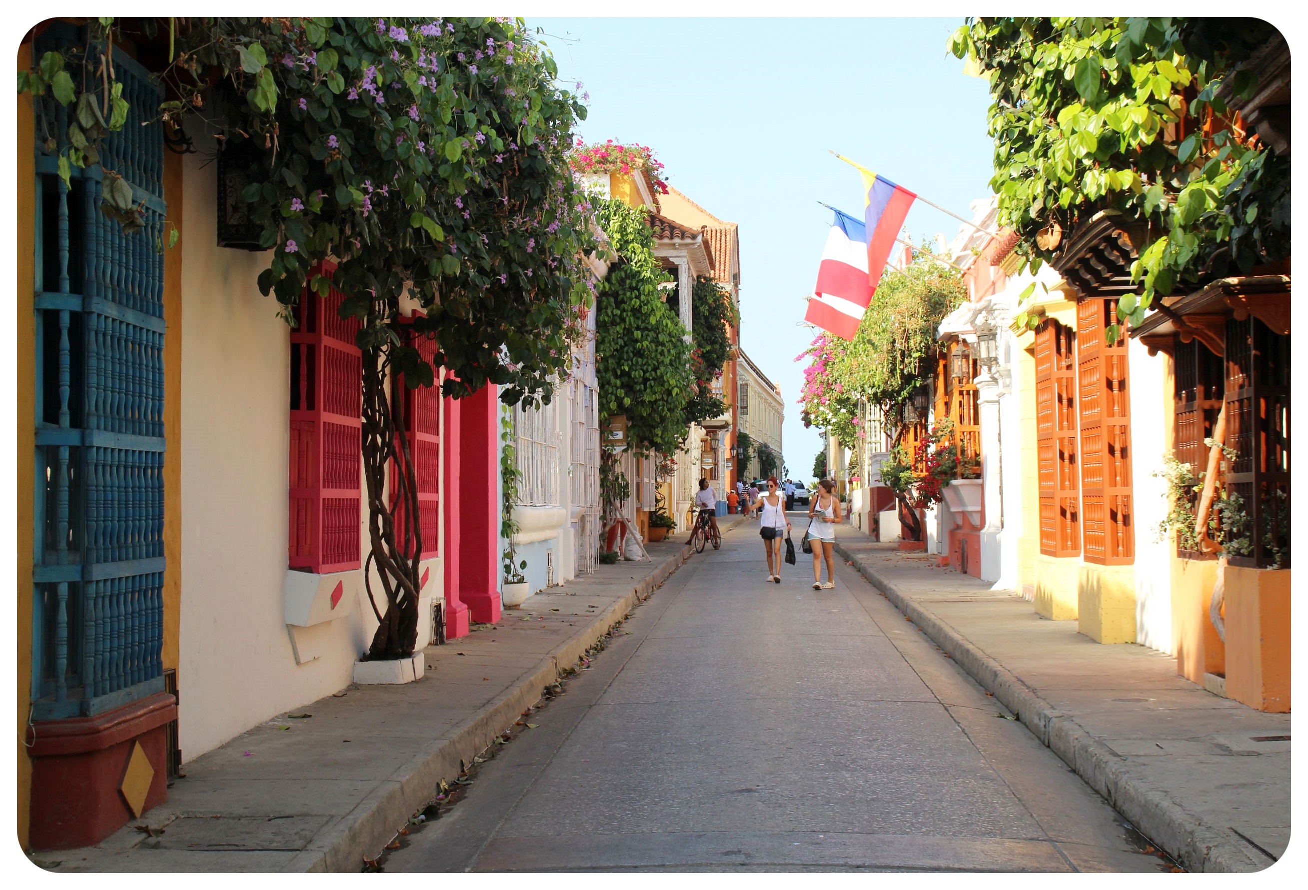 cartagena colonial street