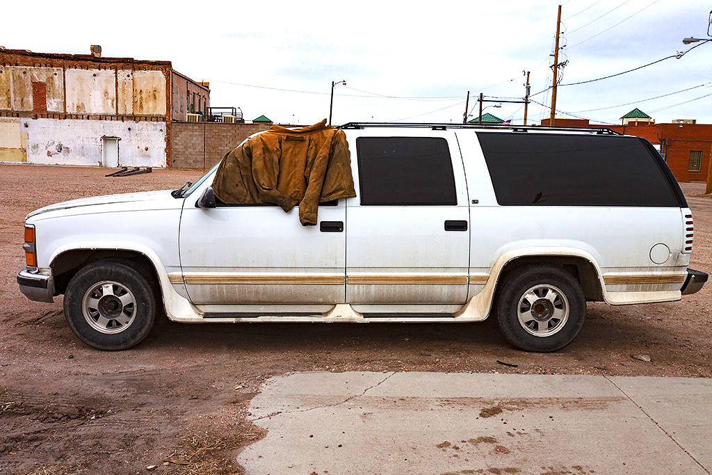 Coat-covering-driver's-side-window--Cheyenne