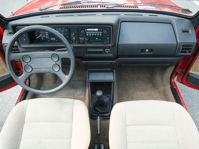 Салон Volkswagen Golf Cabrio (Typ 17). 1988 – 1993 годы