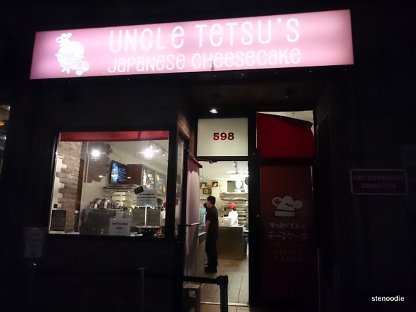  Uncle Tetsu's Japanese Cheesecake storefront