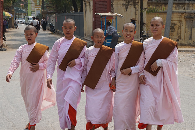 Descubriendo Myanmar - Blogs de Myanmar - Mandalay día 2 (9)