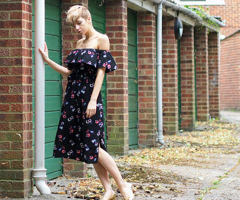 Bardot, Frills, Ruffles, Cold Shoulder, Midi Dress, Floral, Primark, Glove Shoes, Celine Dupes, Gold, Stradivarius, Sam Muses, UK Fashion Blog, London Style Blogger, SS16, How to Wear, Outfit Ideas, Style Inspiration