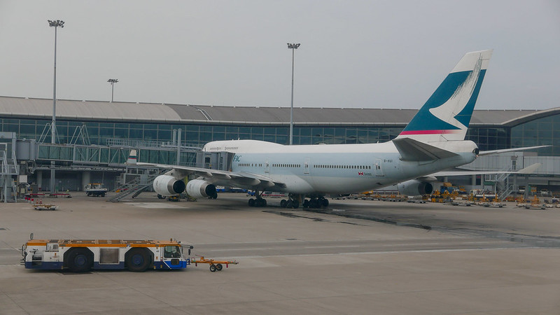 28190641524 ae1b3fc349 c - REVIEW - Cathay Pacific : First Class - Hong Kong to London (B77W)